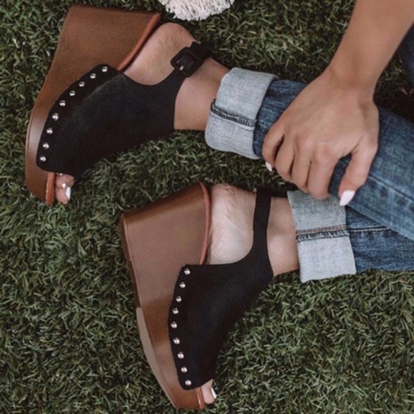 Shoes - black comfy studded Peep Toe ankle booties